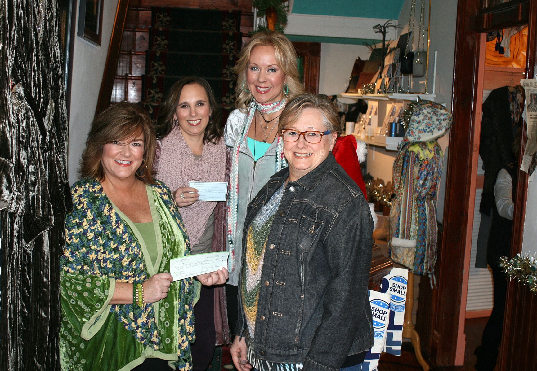 Mel & Mimi’s donates to Community Kitchen